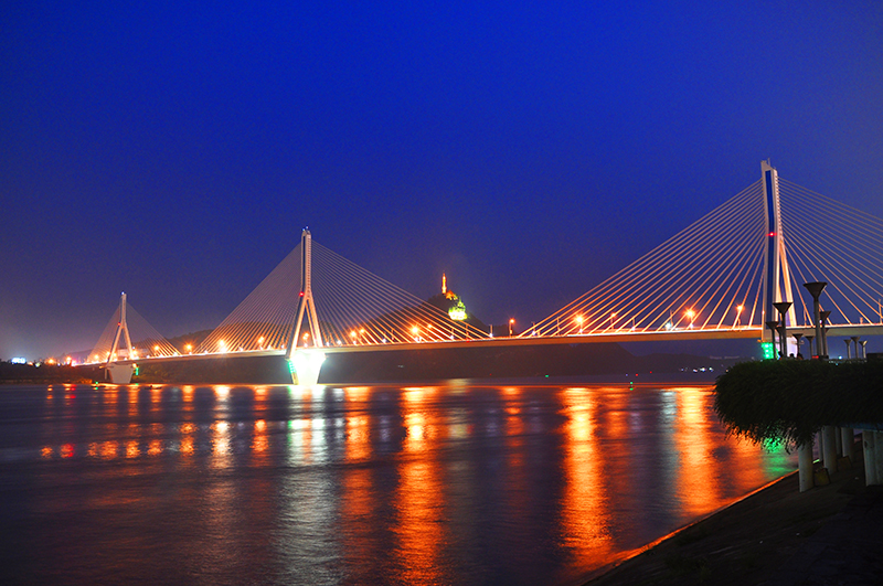 夷陵(ling)長江大橋(qiao)