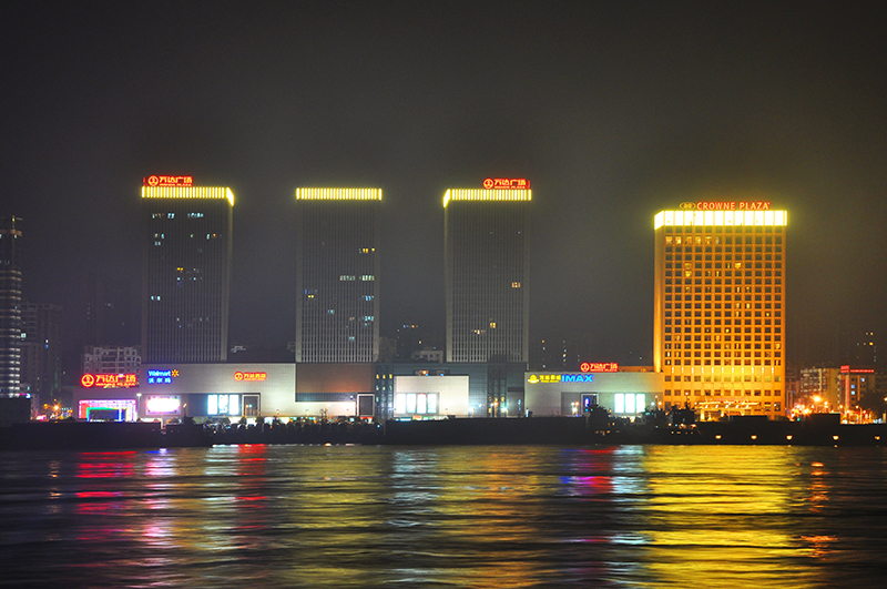 宜(yi)昌萬(wan)達(da)廣(guang)場(chang)